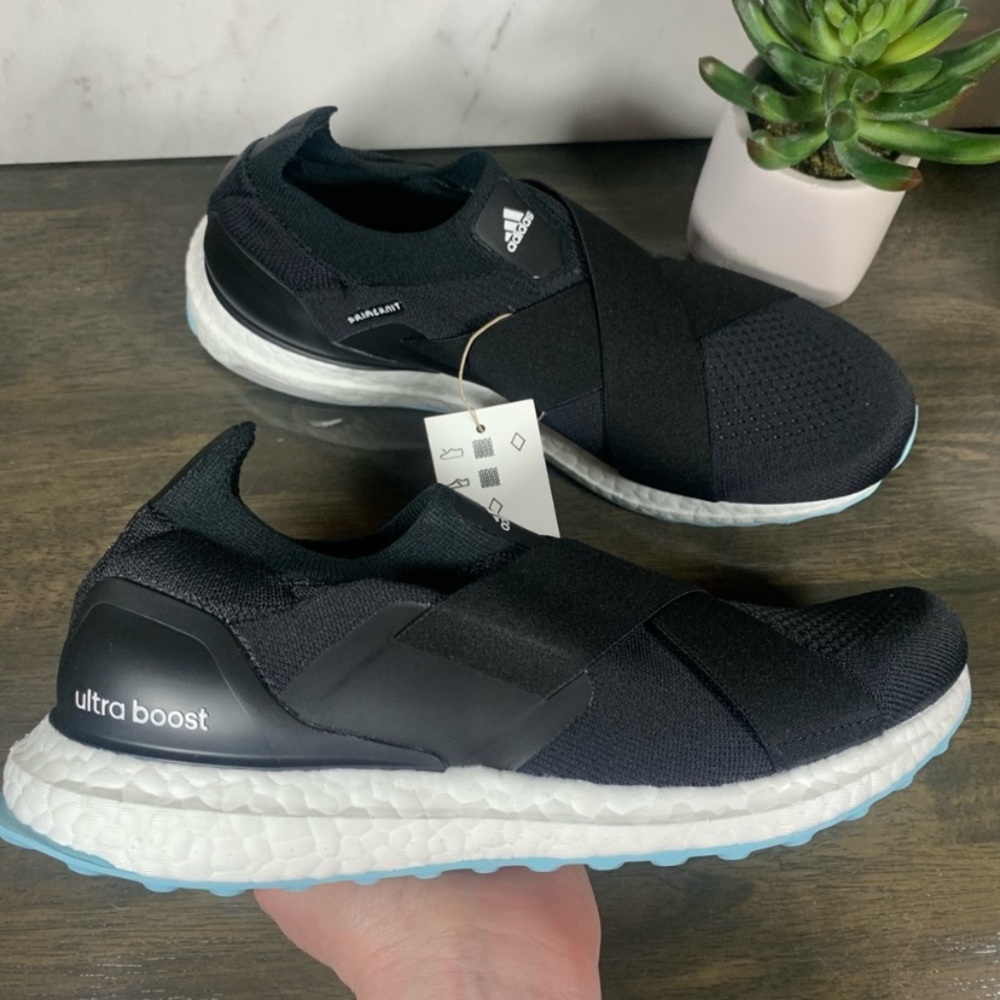 adidas UltraBOOST Slip On Black - Picture 7 of 8